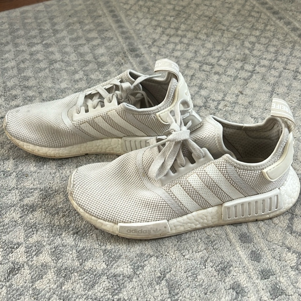 Adidas sneakers boosts